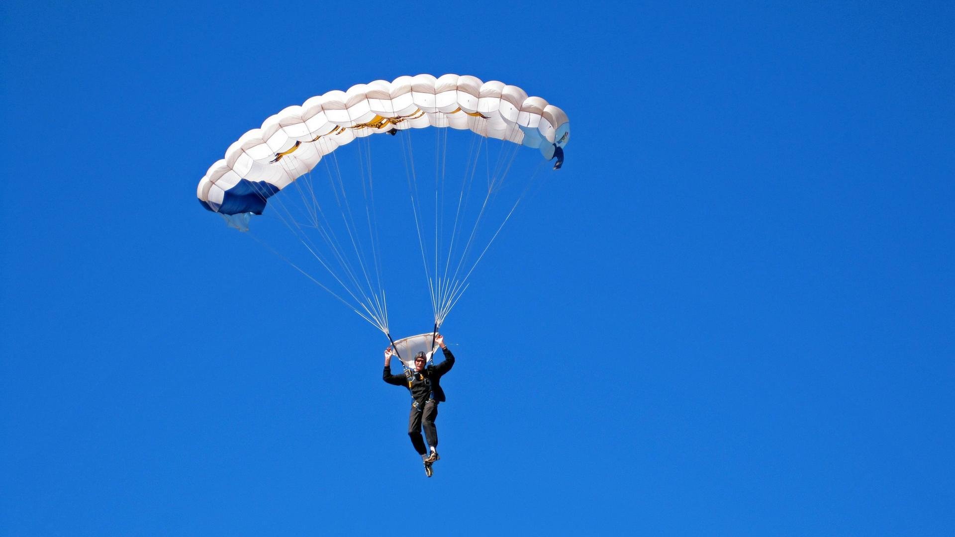 爱游戏在线-“青训场地引入高科技设备，提升训练水平”，青训的要求