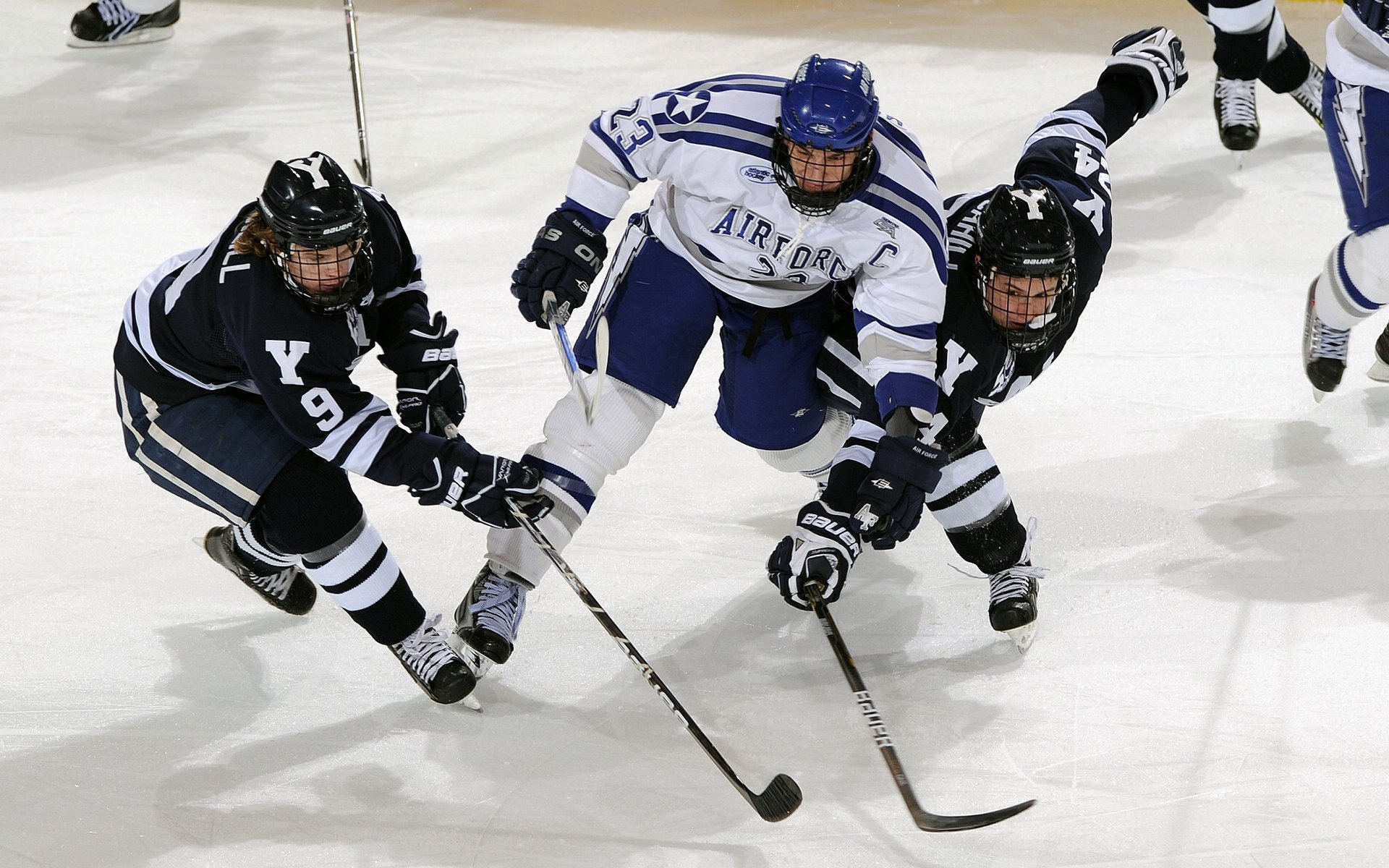 爱游戏网址登录-史上“炸裂”逆转：那些不可能变成可能的奇迹瞬间，不可逆转的未来